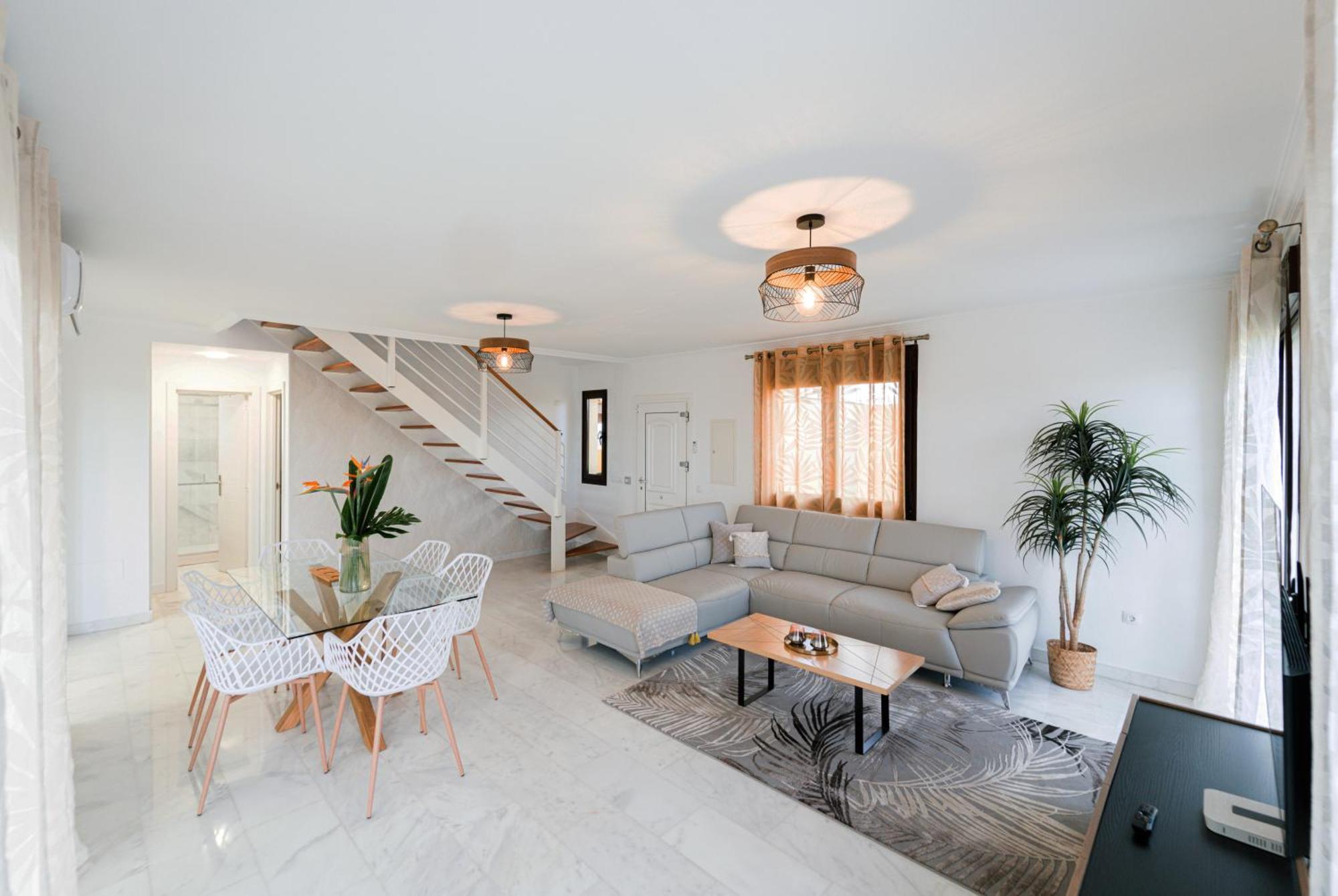 Villa With 4 Bedrooms And Private Heated Pool 산미겔데아보나 외부 사진
